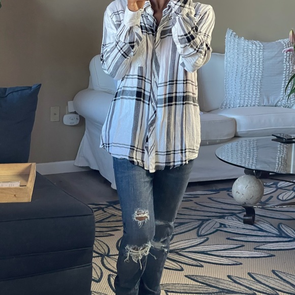 Rails Plaid Rayon Button down Shirt. Size Extra-Small. - Picture 3 of 9